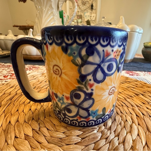 VENA Blue Rose Polish Pottery Butterfly Coffee Mug - Picture 2 of 8